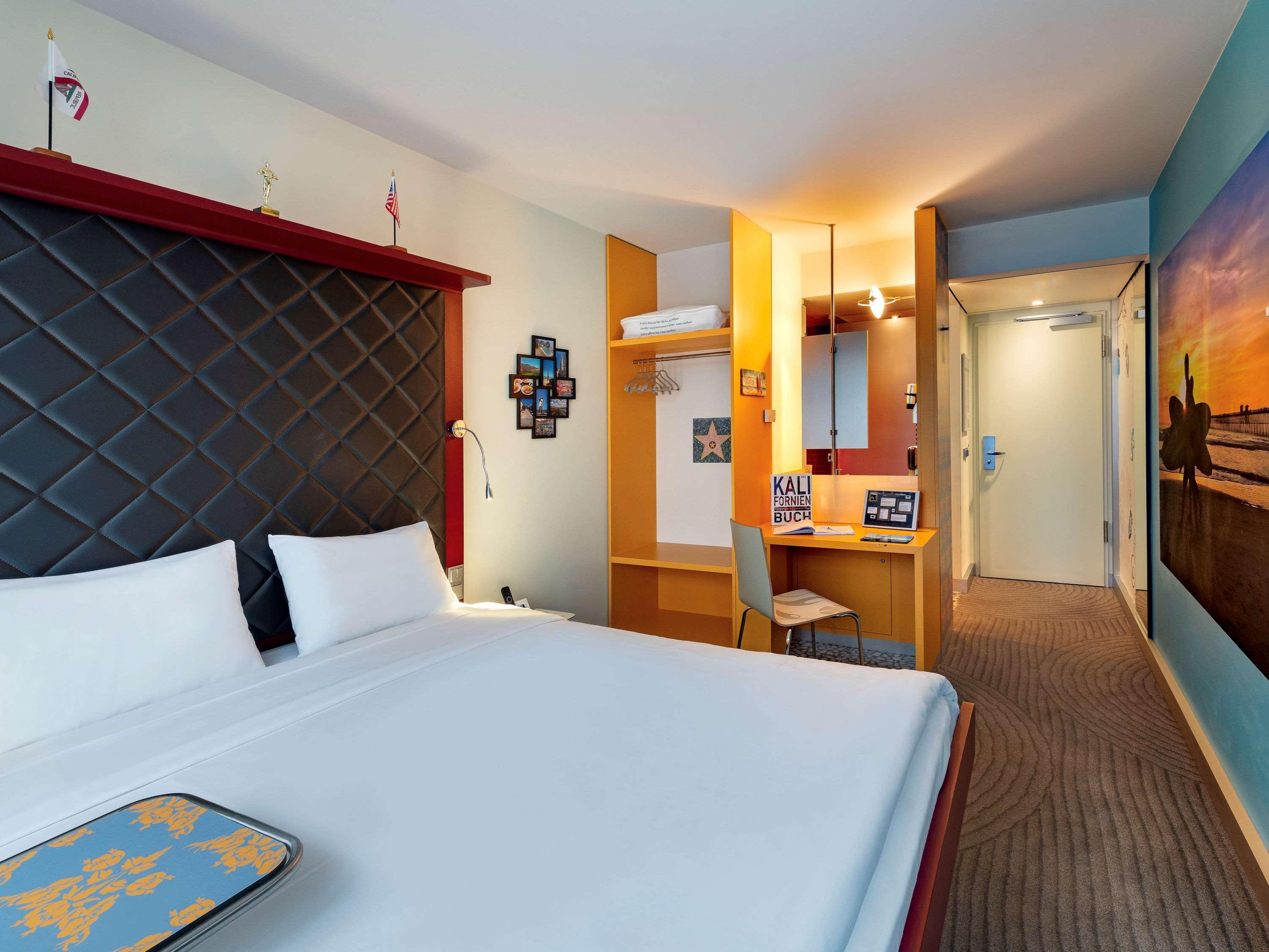 Ibis Styles Hotel Berlin Mitte Bagian luar foto