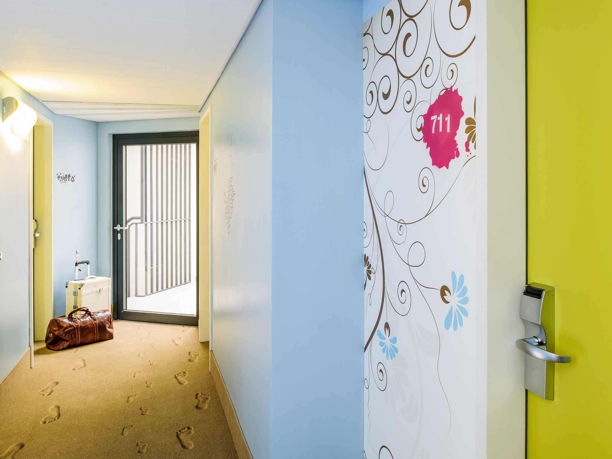 Ibis Styles Hotel Berlin Mitte Bagian luar foto