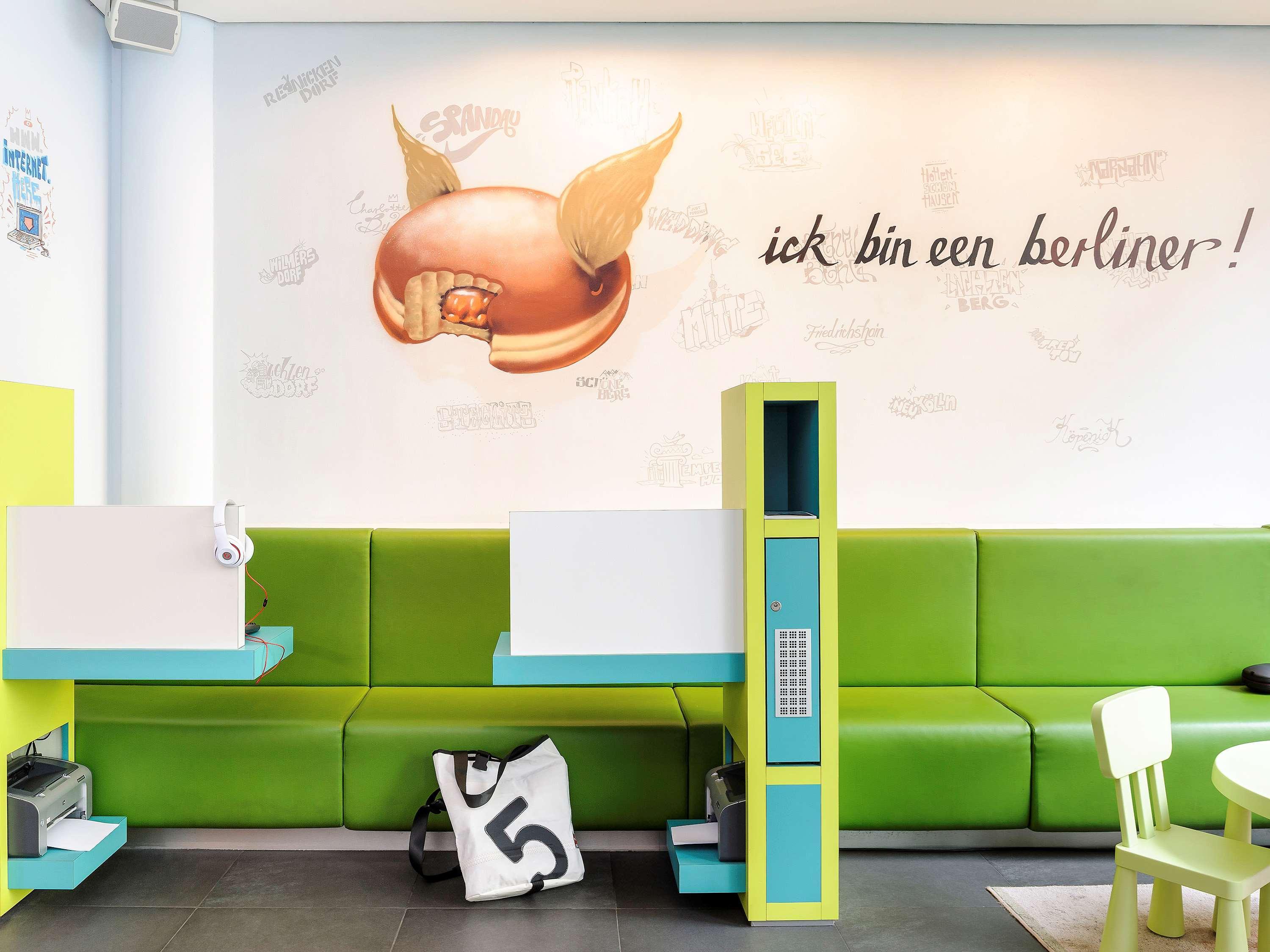 Ibis Styles Hotel Berlin Mitte Bagian luar foto