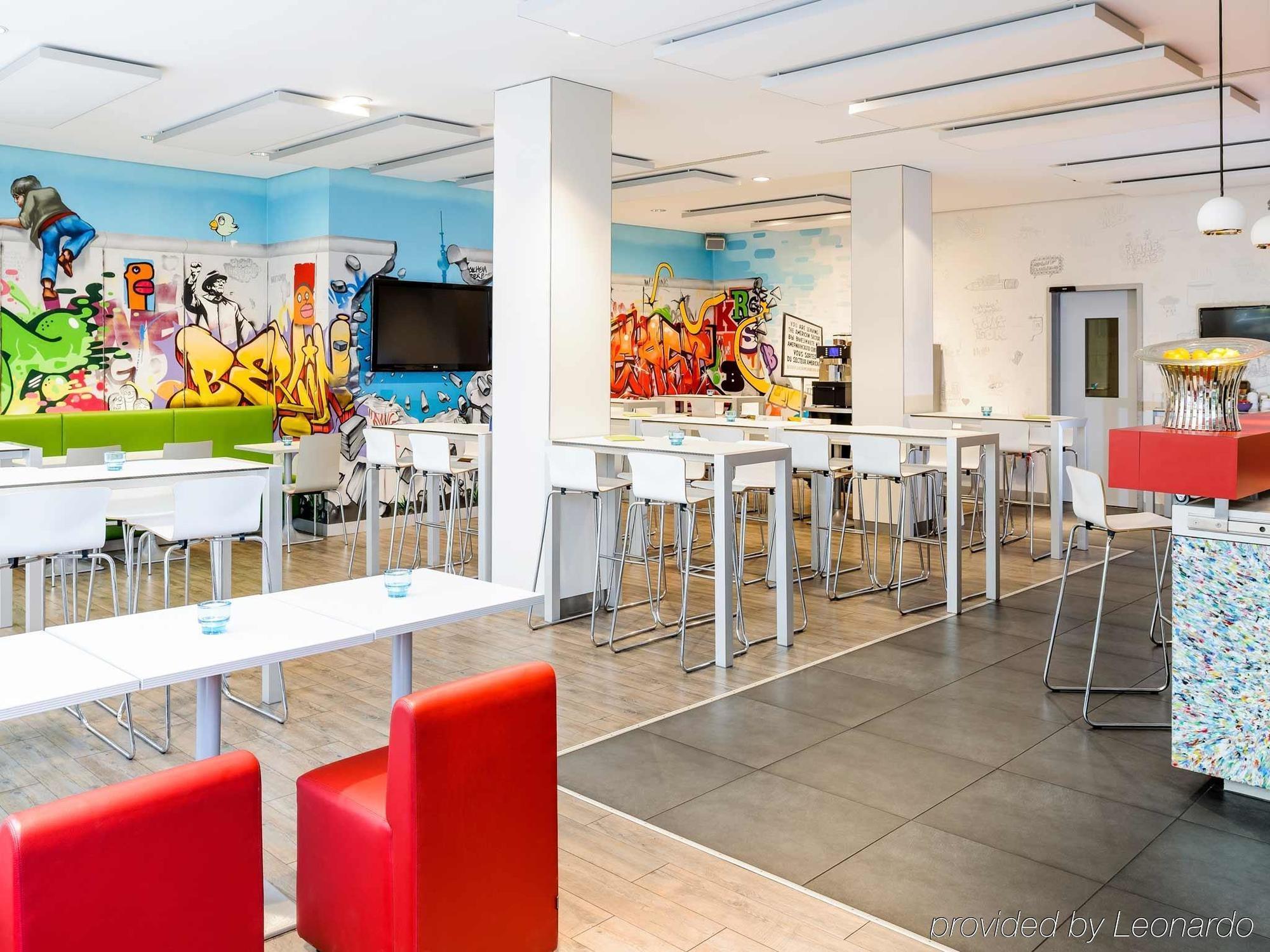 Ibis Styles Hotel Berlin Mitte Bagian luar foto