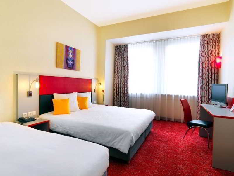 Ibis Styles Hotel Berlin Mitte Bagian luar foto