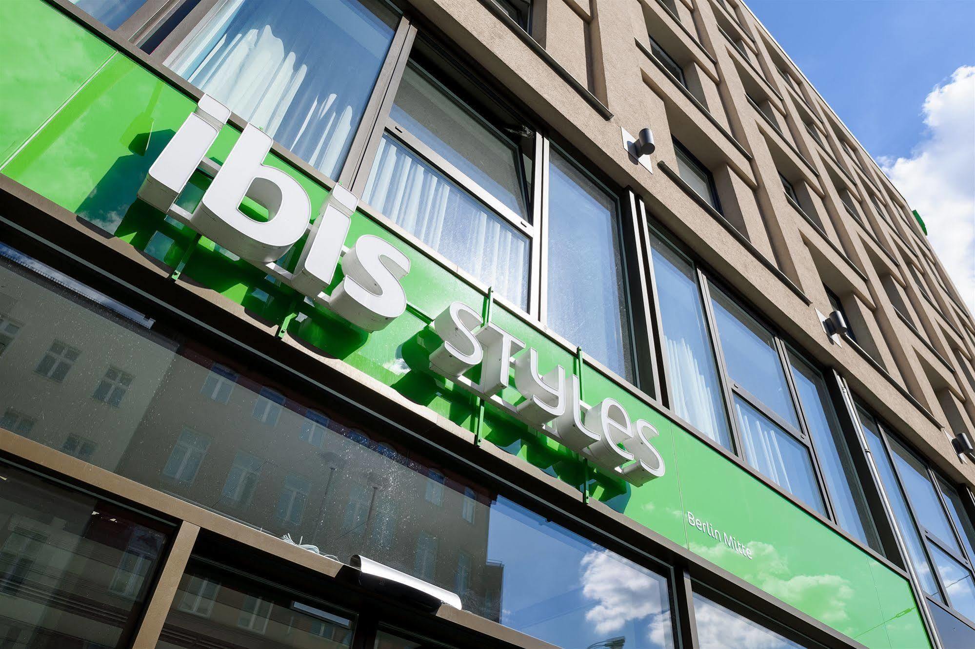 Ibis Styles Hotel Berlin Mitte Bagian luar foto