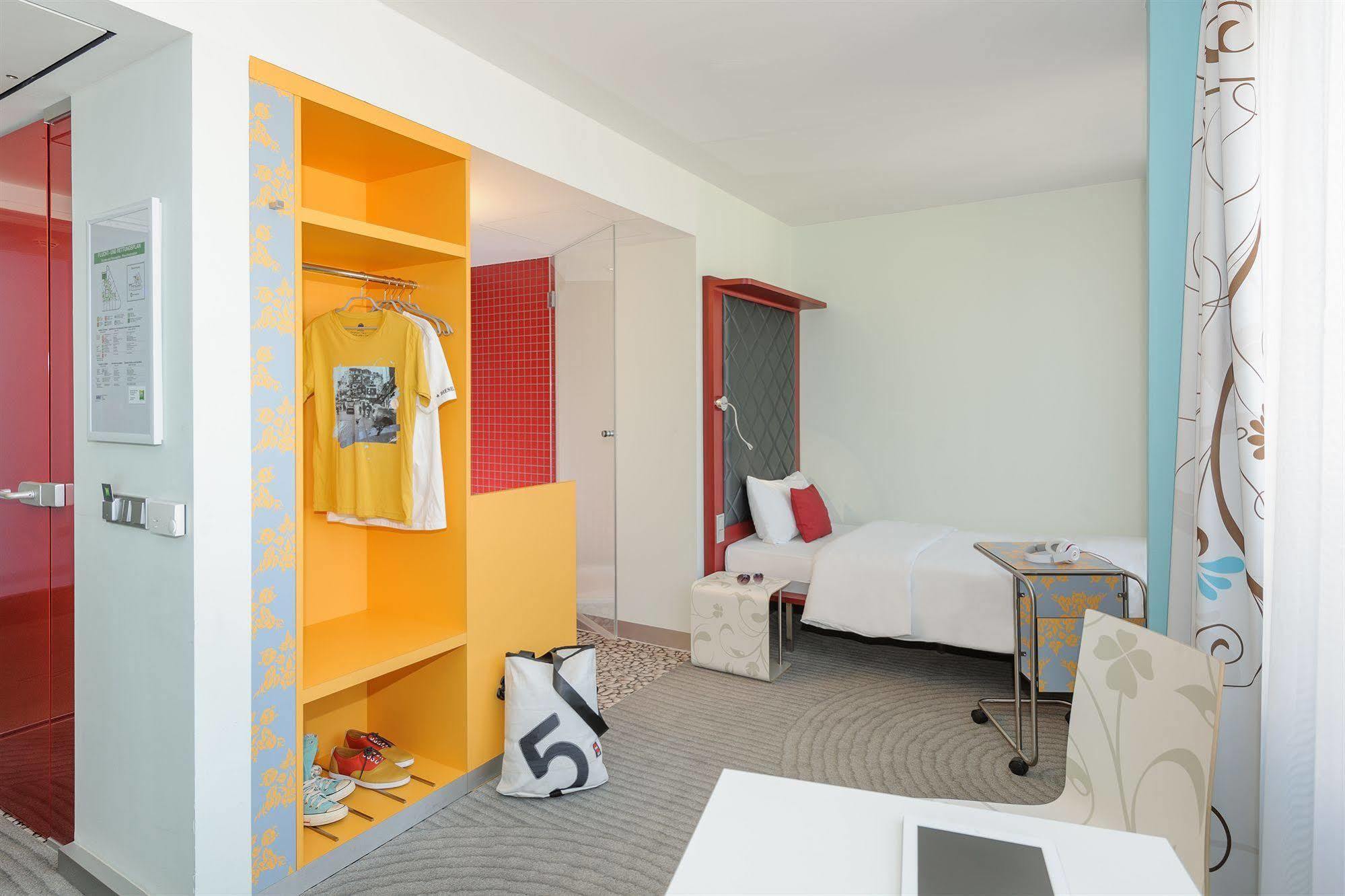 Ibis Styles Hotel Berlin Mitte Bagian luar foto